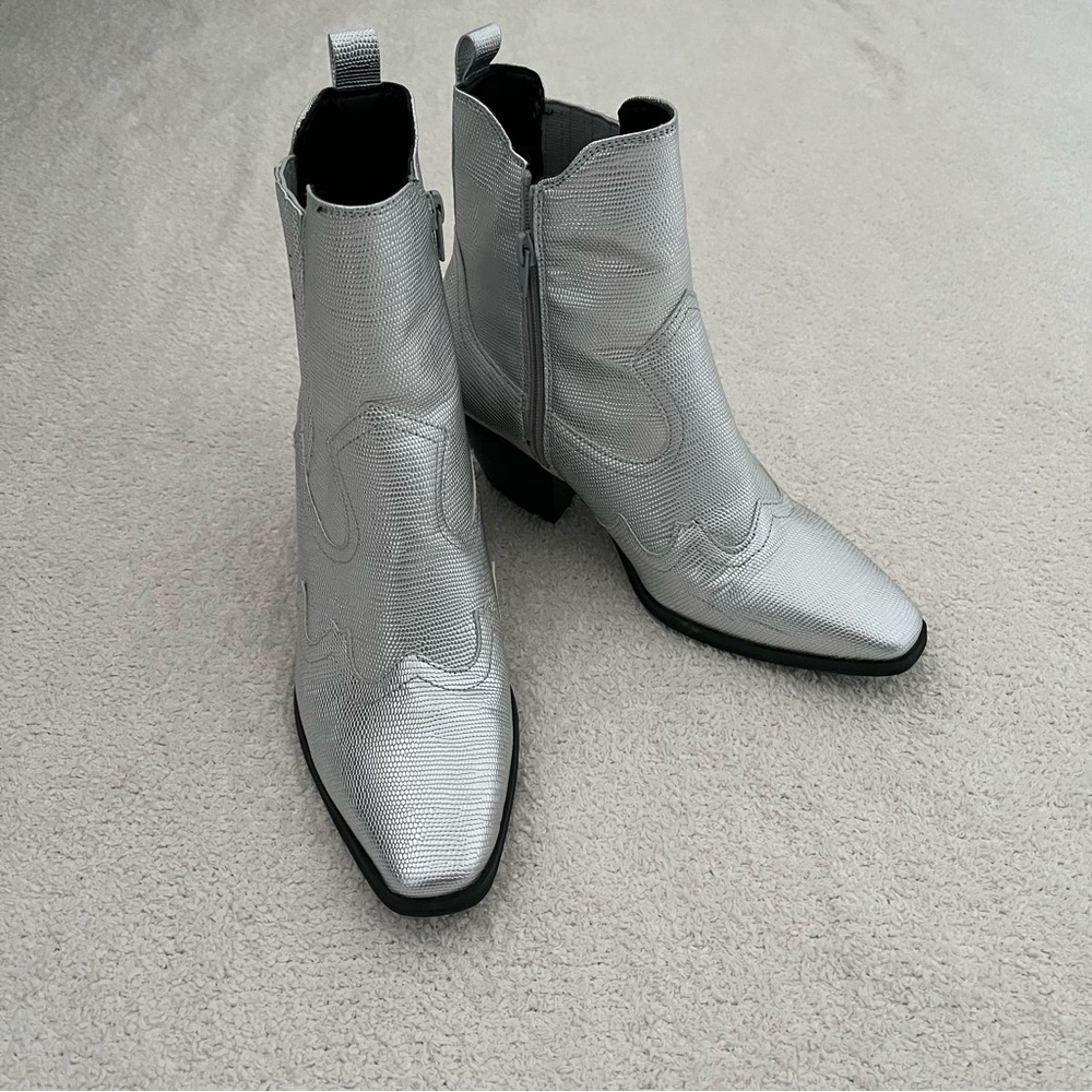 DV by Dolce Vita Silver Western Boot